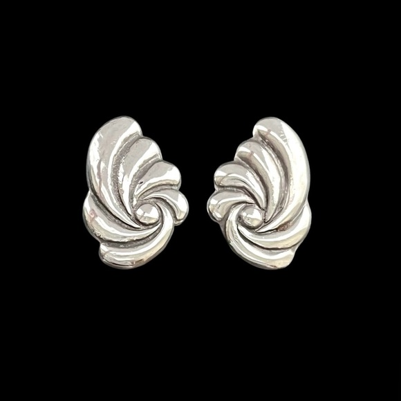 Vintage Hector Aguilar sterling silver screw back earrings - Picture 1 of 8